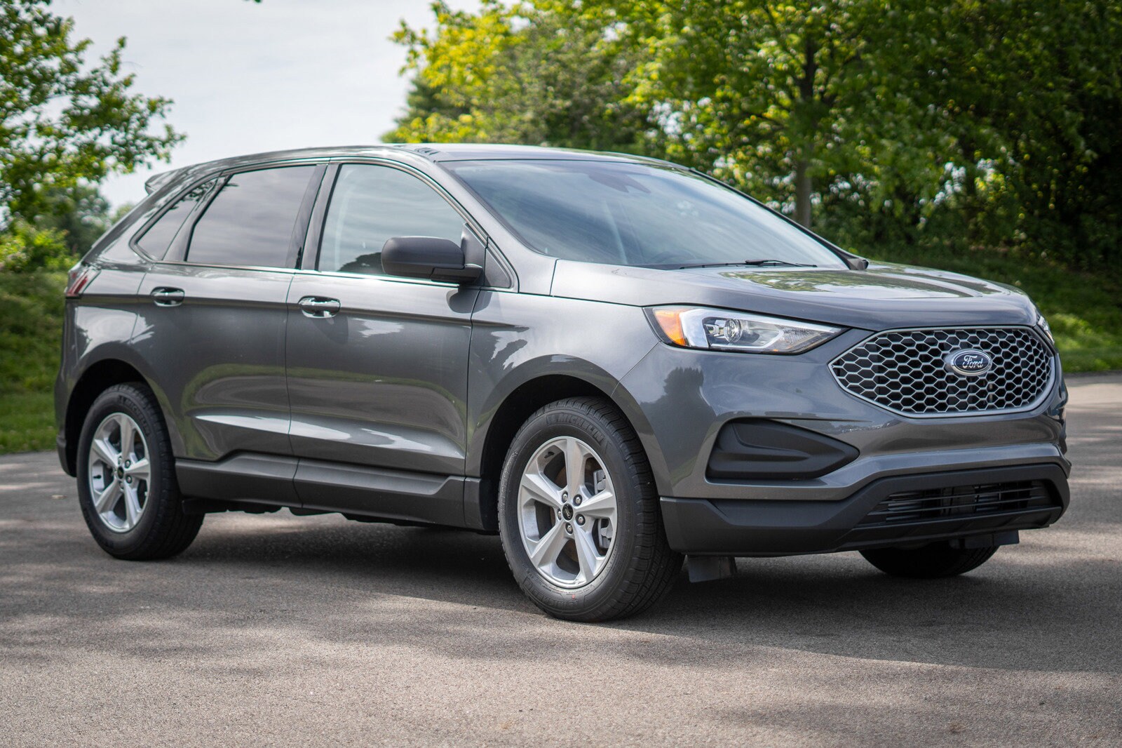 2024 Ford Edge SE photo 3