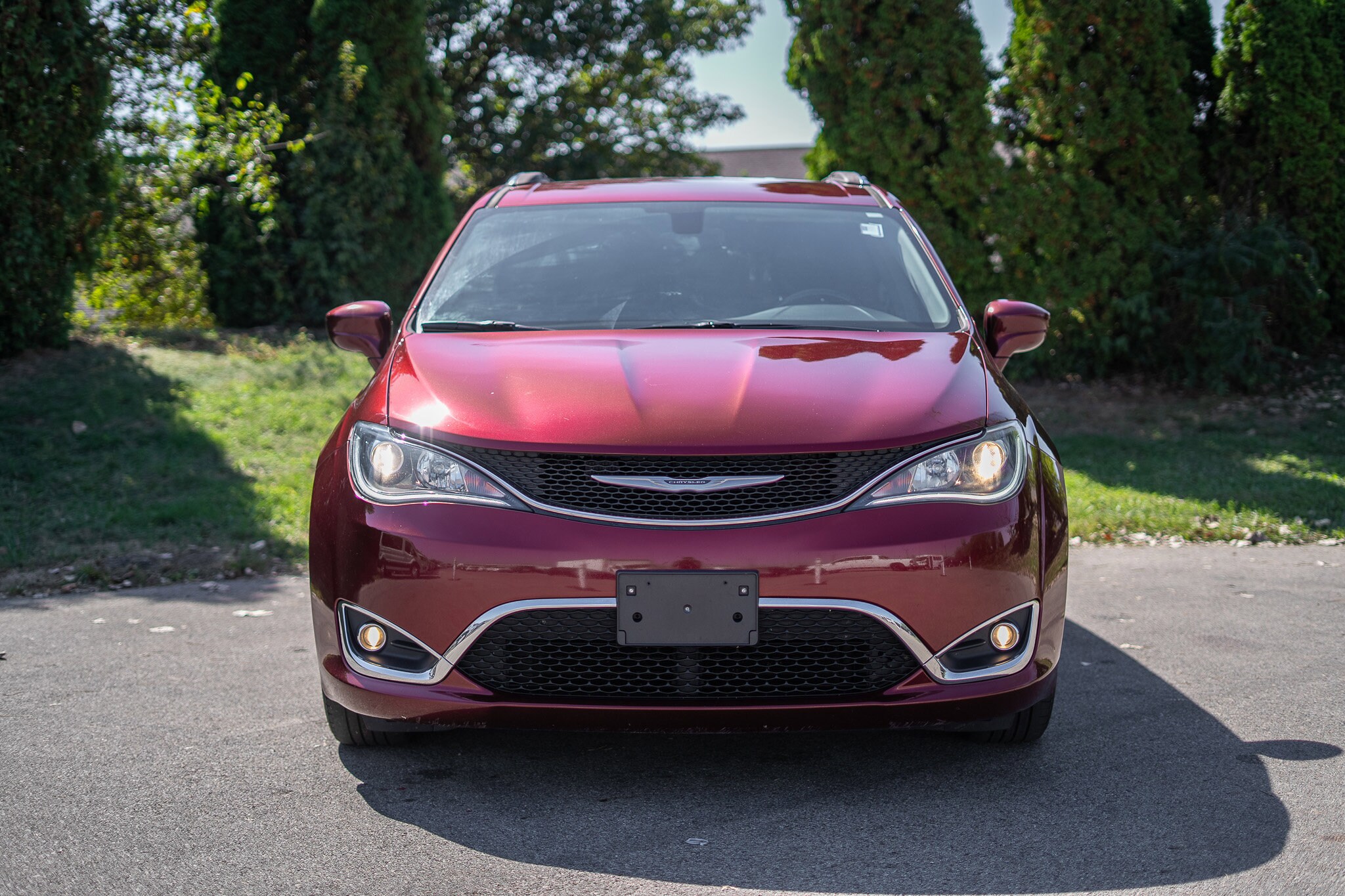 2017 Chrysler Pacifica Touring Plus photo 2