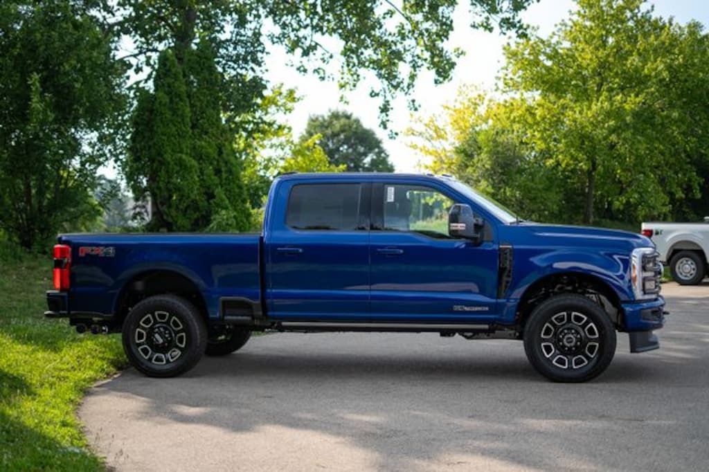 New 2026 Ford F-250SD Platinum Truck Crew Cab