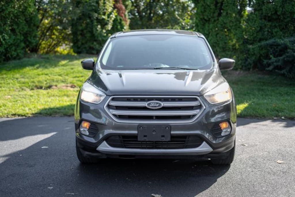 Used 2017 Ford Escape SE SUV