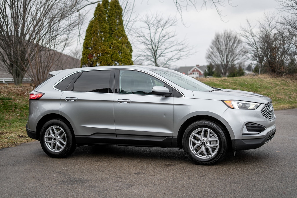 Used 2024 Ford Edge SUV