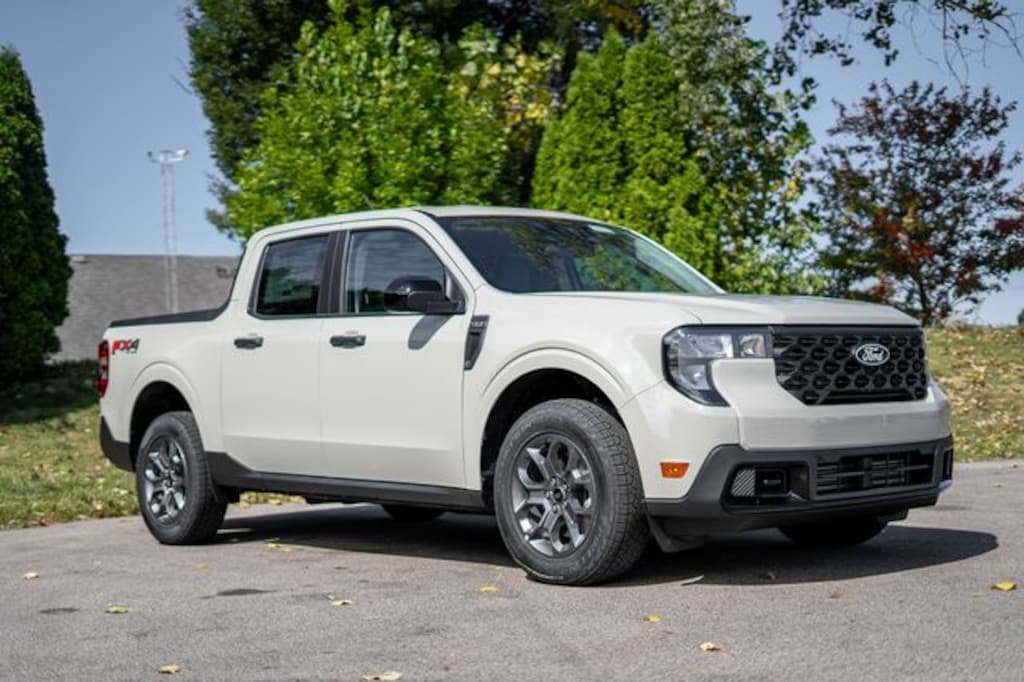New 2025 Ford Maverick XLT Truck SuperCrew