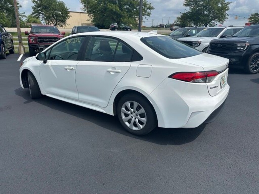 Used 2024 Toyota Corolla LE Sedan