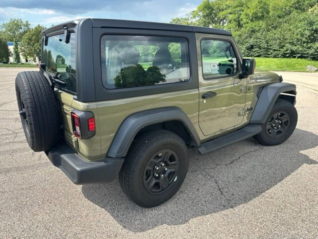 Used 2025 Jeep Wrangler Sport SUV