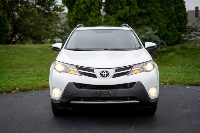 Used 2015 Toyota RAV4 XLE with VIN 2T3WFREV5FW142561 for sale in Miamisburg, OH
