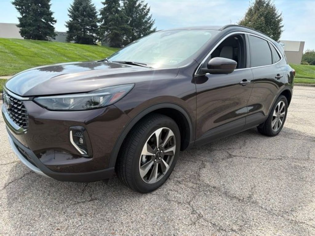 Used 2023 Ford Escape Platinum SUV