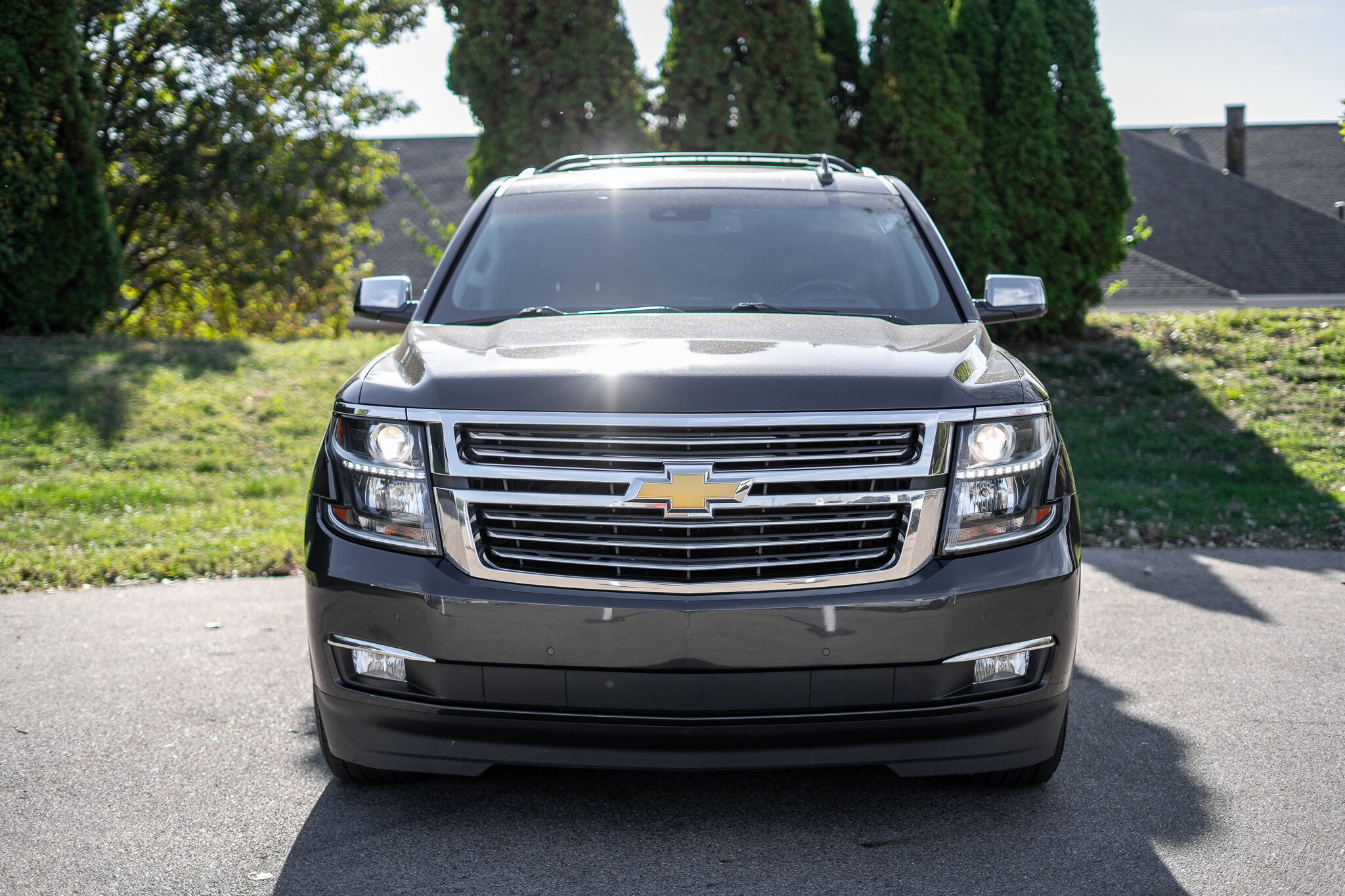 2016 Chevrolet Suburban LTZ photo 2