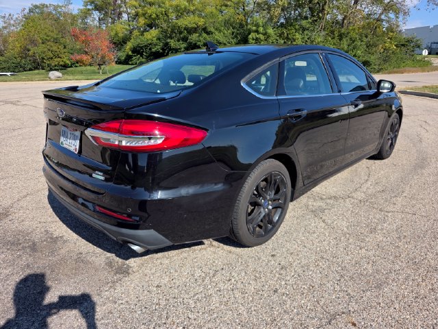 Used 2019 Ford Fusion SE with VIN 3FA6P0HD9KR166412 for sale in Miamisburg, OH