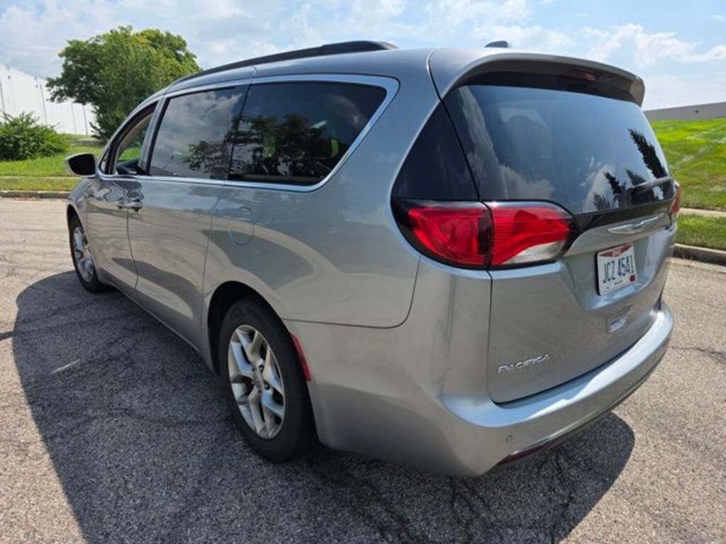 Used 2019 Chrysler Pacifica Touring Plus Van Passenger Van