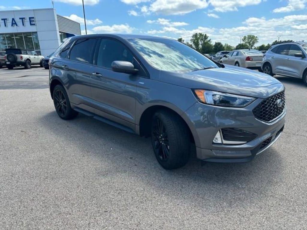 Used 2024 Ford Edge SUV
