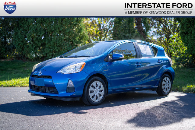  Toyota Prius c