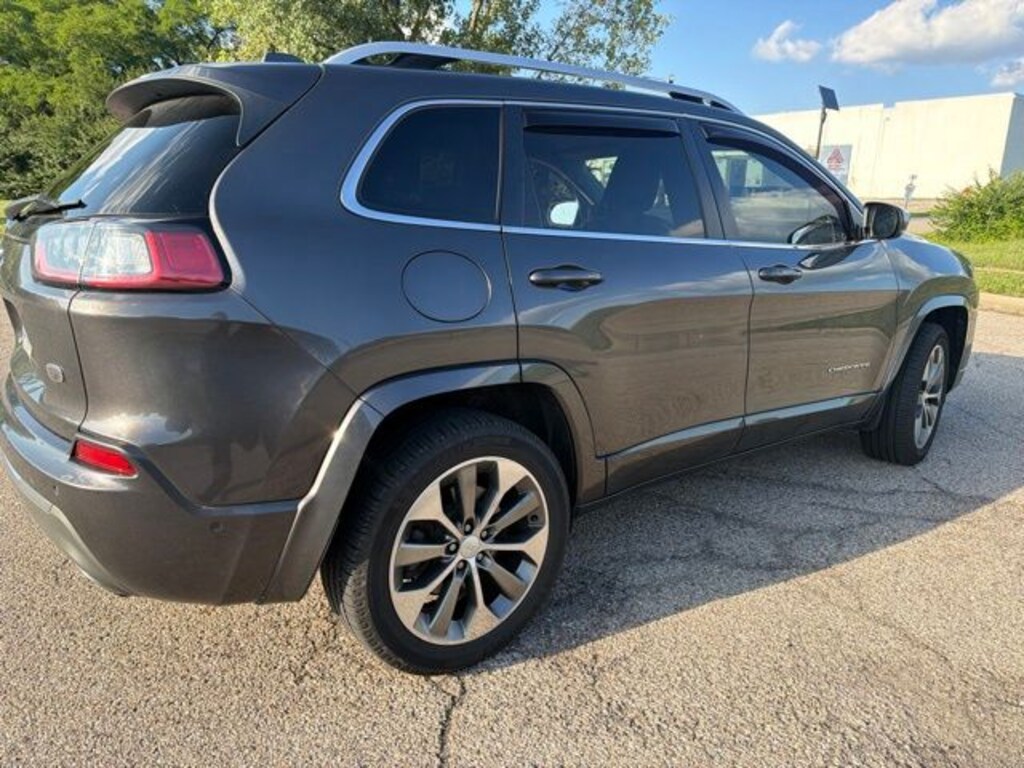 Used 2019 Jeep Cherokee Overland 4x4 SUV
