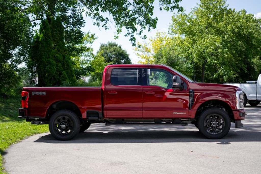 New 2026 Ford F-250SD XLT Truck Crew Cab
