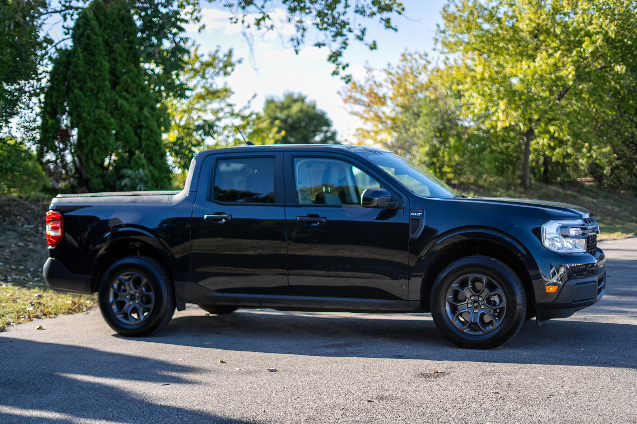 2022 Ford Maverick XLT photo 2