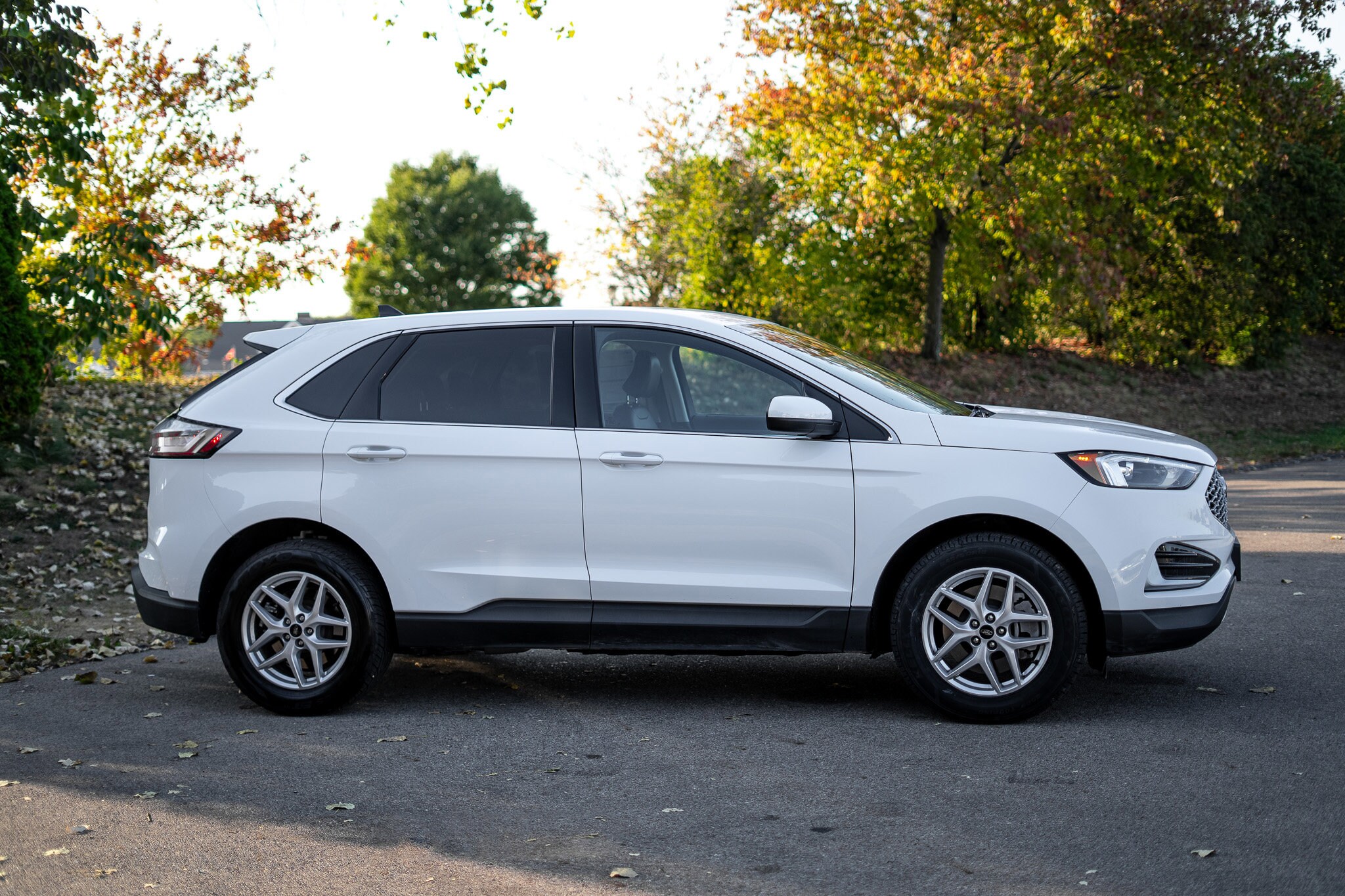 2024 Ford Edge SEL photo 3