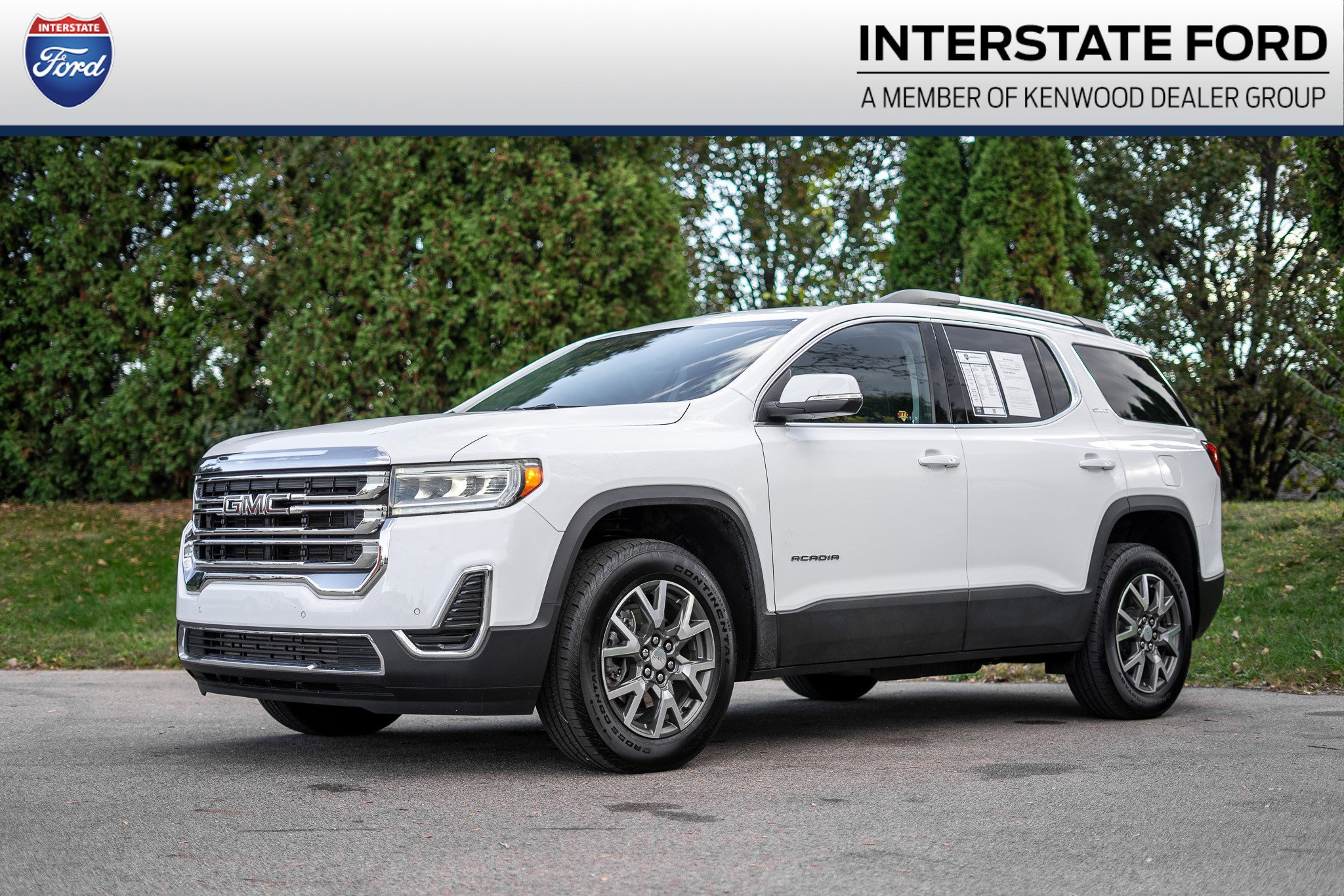 2023 GMC Acadia SLE's photo