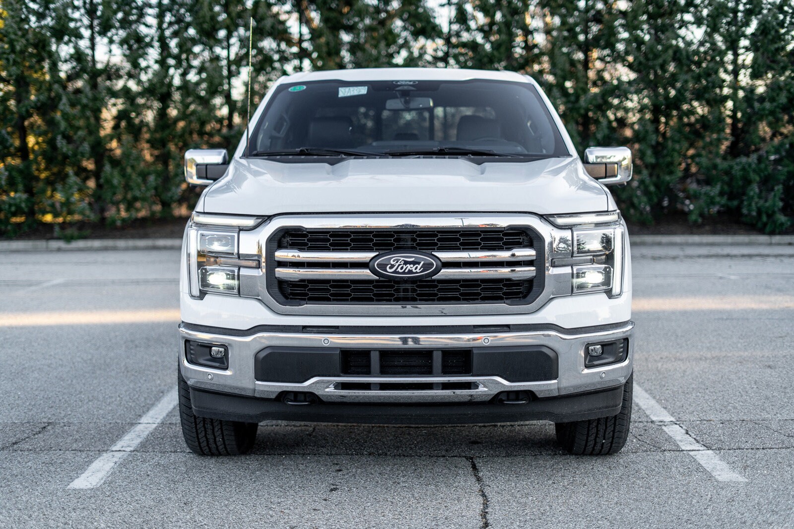 2025 Ford F-150 Lariat photo 2
