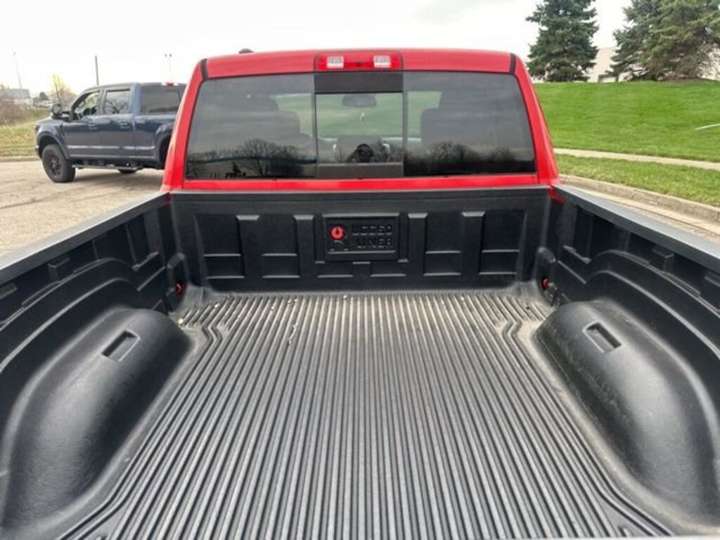 Used 2016 Ram 1500 SLT Truck Quad Cab