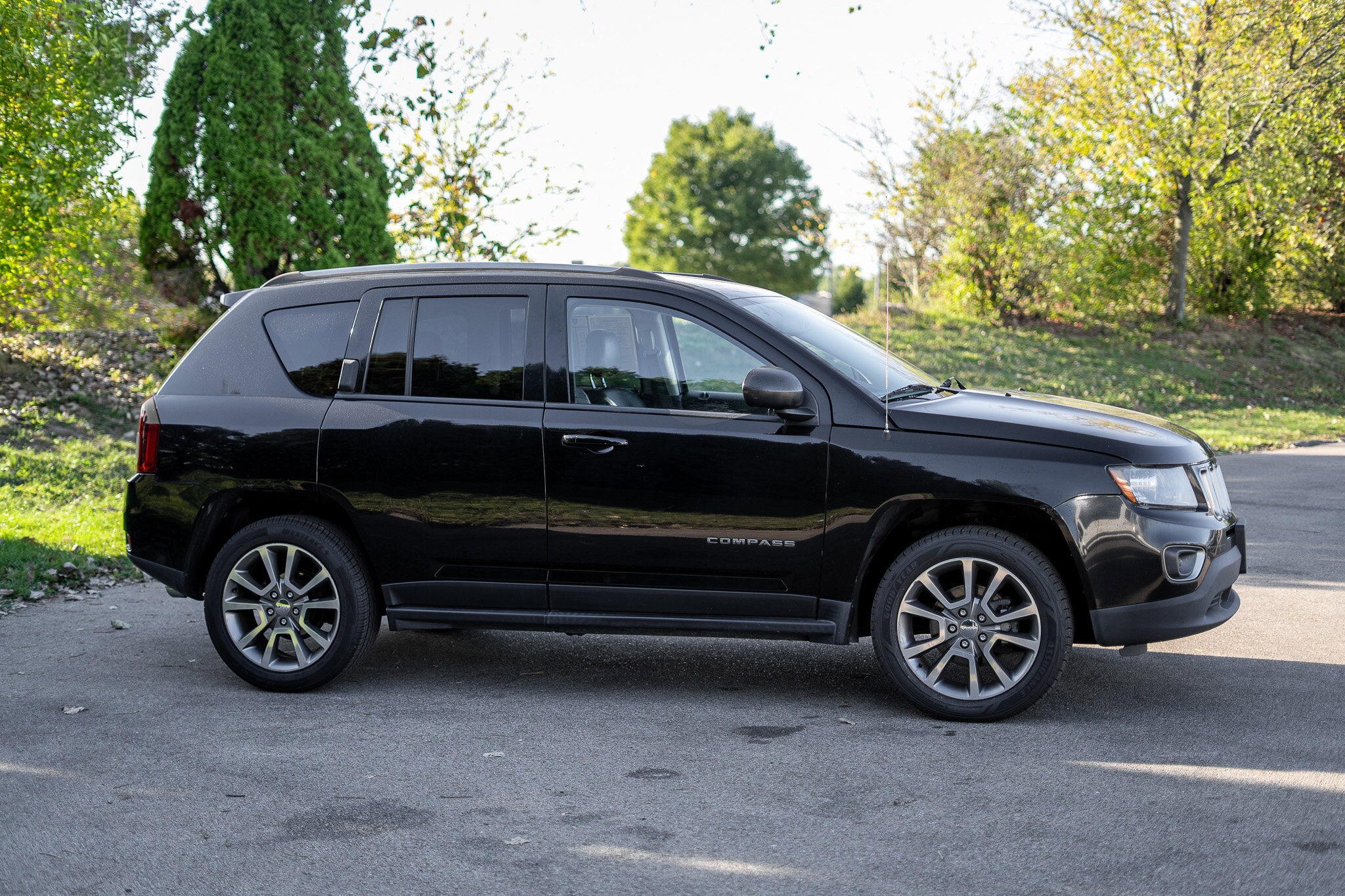 2016 Jeep Compass Sport photo 4