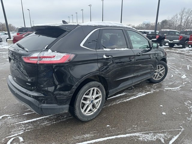 2023 Ford Edge SEL photo 3