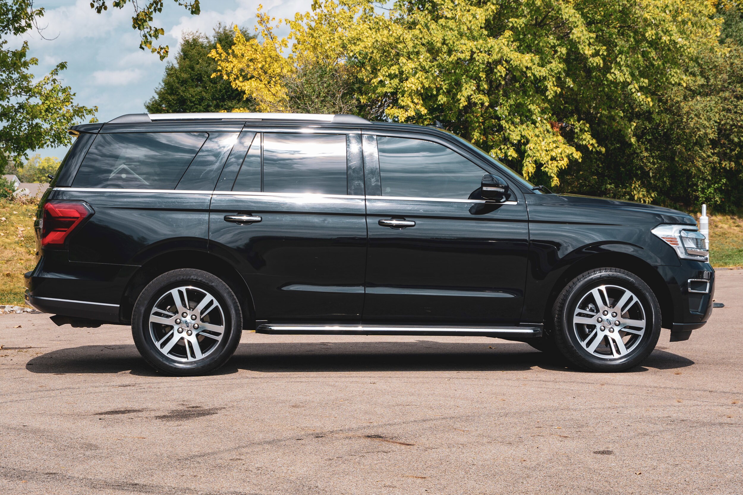 2023 Ford Expedition Limited photo 4