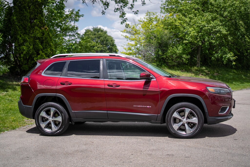 Used 2019 Jeep Cherokee Limited 4x4 SUV