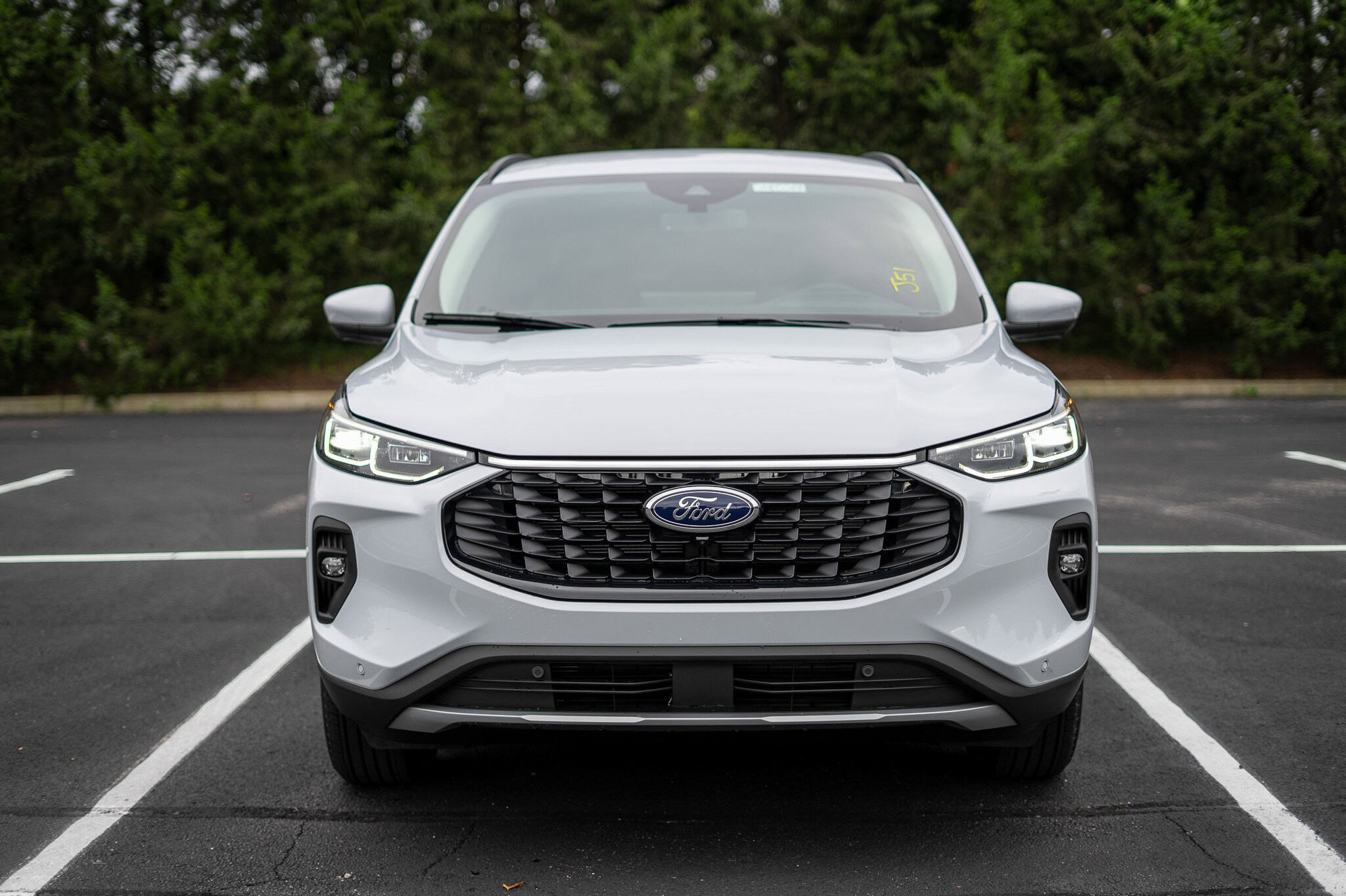 2025 Ford Escape photo 2