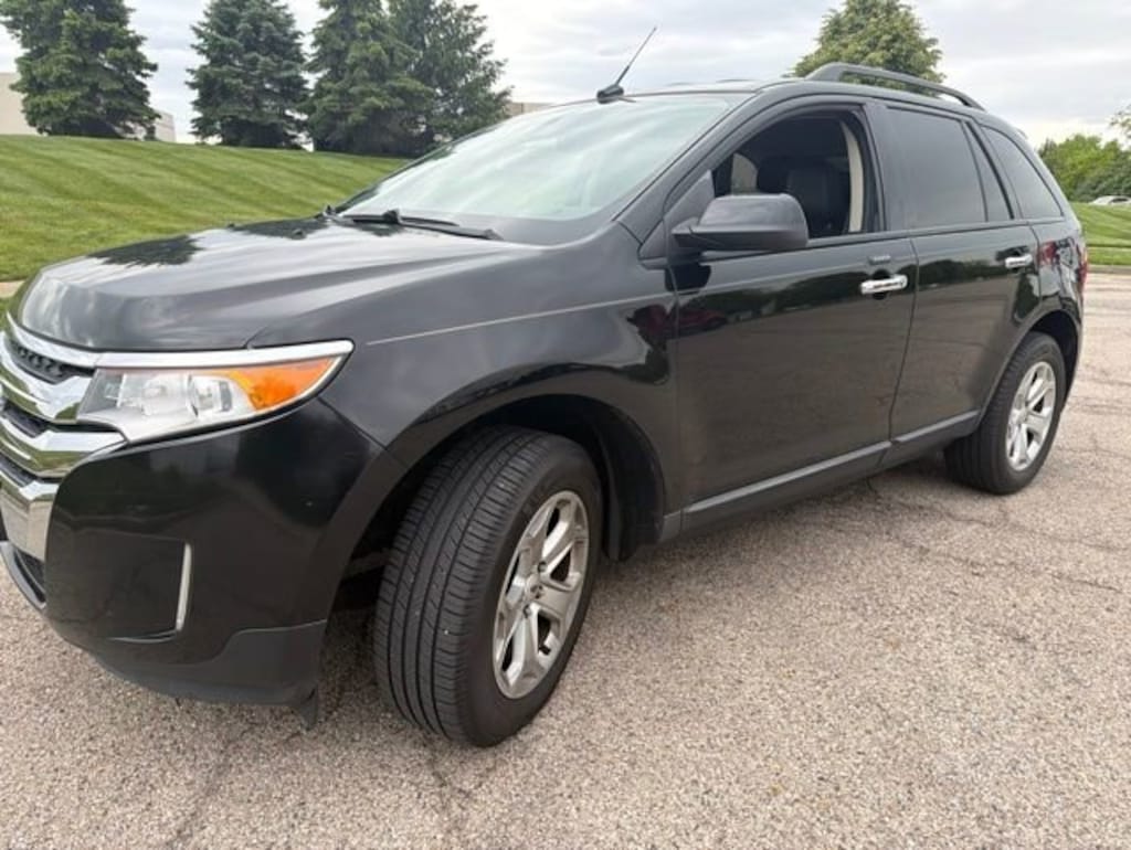 Used 2011 Ford Edge SEL SUV