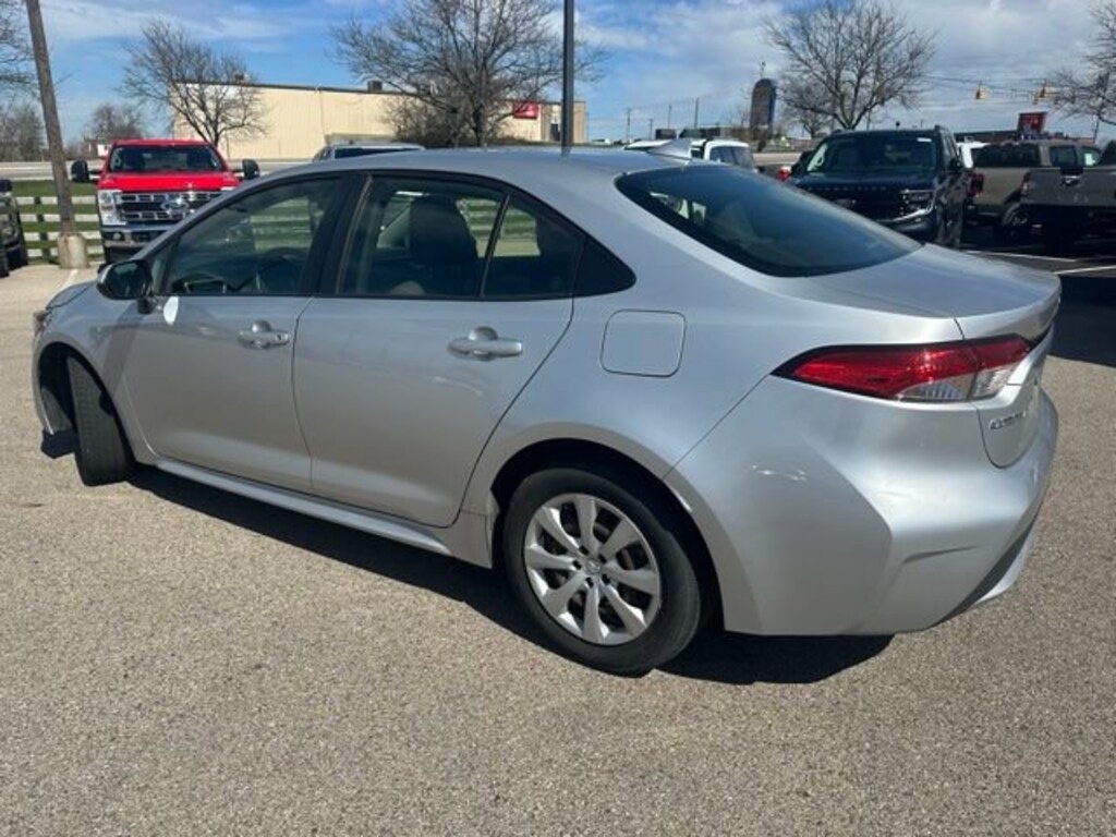 Used 2020 Toyota Corolla LE Sedan