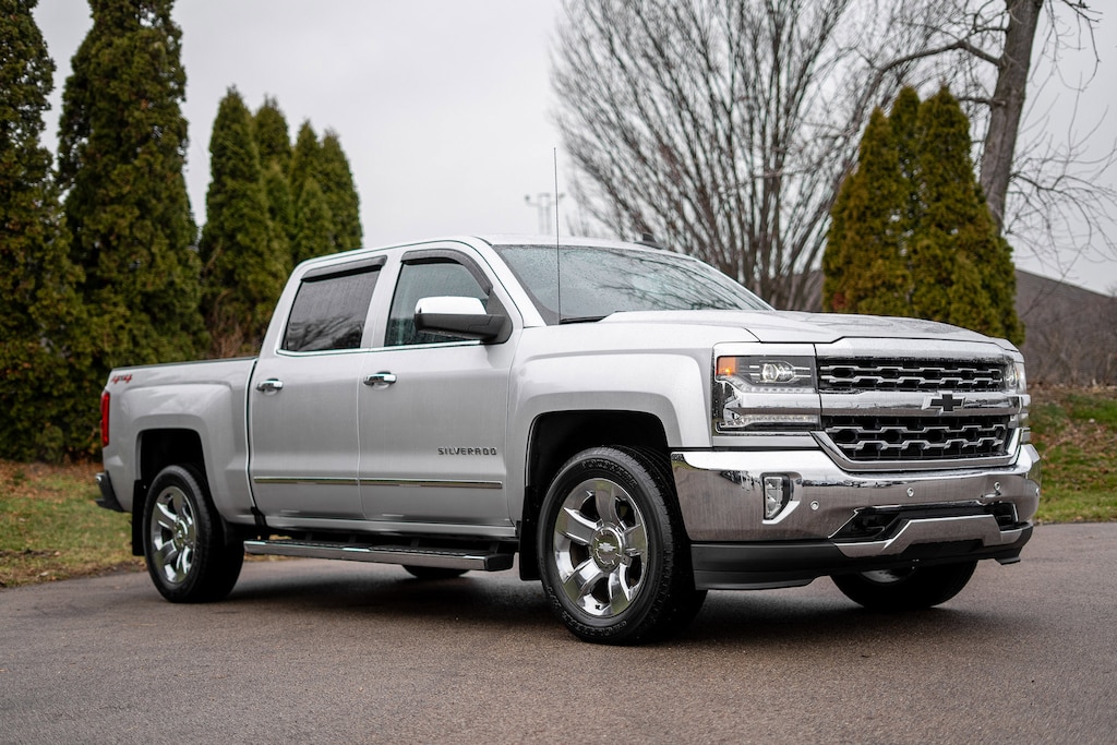 Used 2018 Chevrolet Silverado 1500 LTZ w/1LZ Truck Crew Cab
