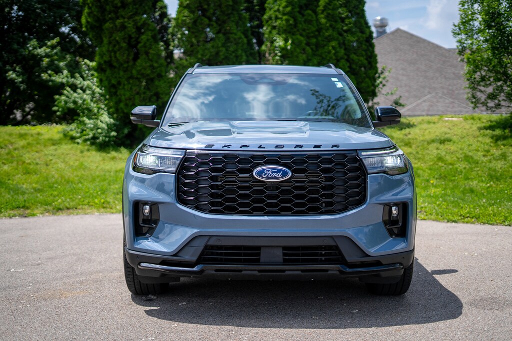 Used 2025 Ford Explorer ST-Line SUV