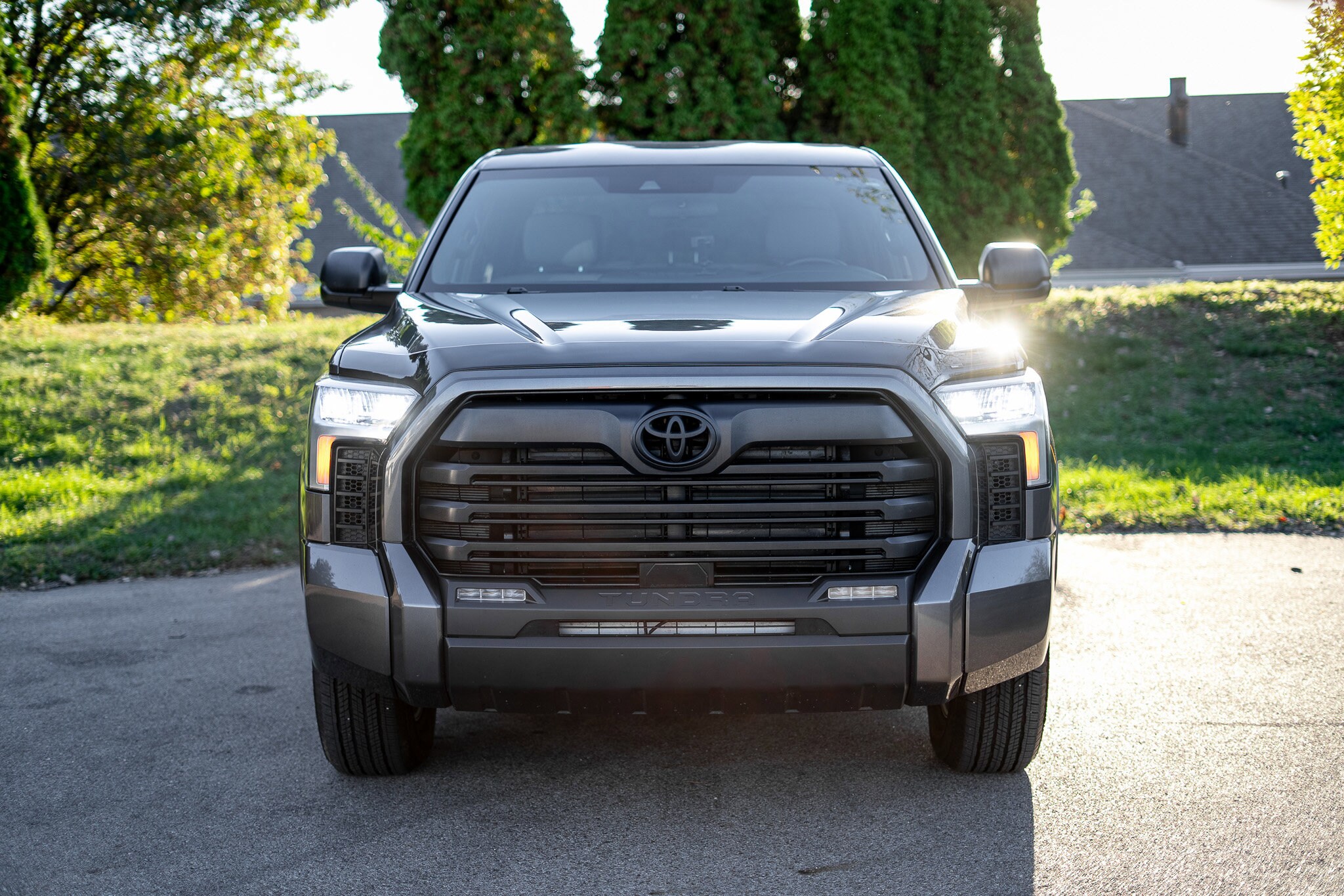 2025 Toyota Tundra SR5 CrewMax photo 2