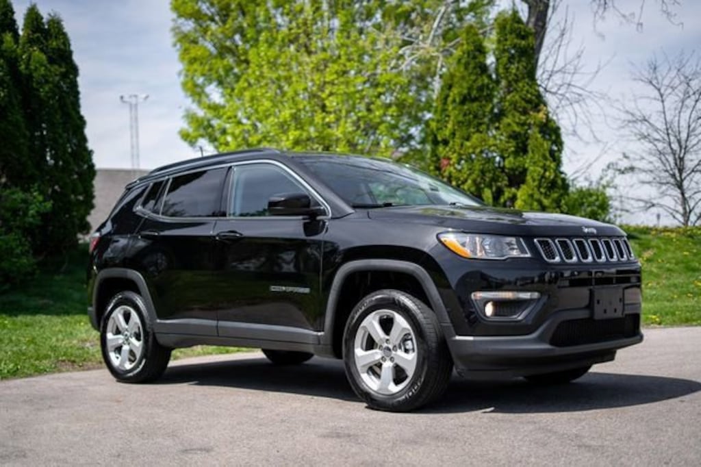 Used 2018 Jeep Compass Latitude 4x4 SUV
