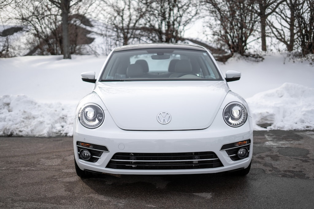 Used 2019 Volkswagen Beetle 2.0T SE Hatchback