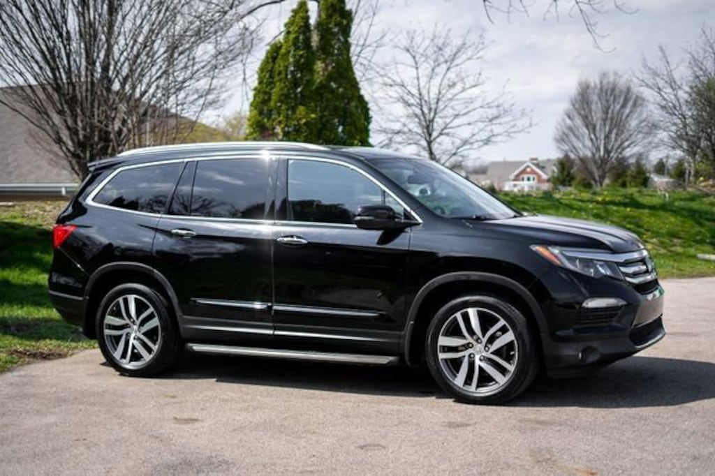 Used 2018 Honda Pilot Elite AWD SUV