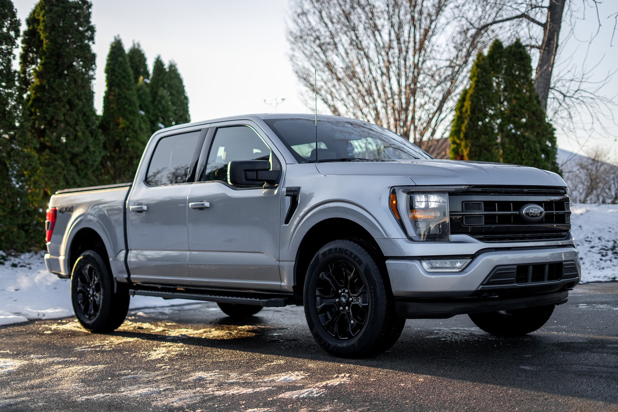 2023 Ford F-150 XLT photo 3
