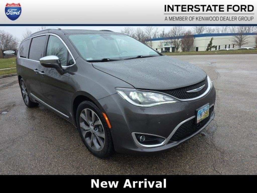 Used 2018 Chrysler Pacifica Limited Van
