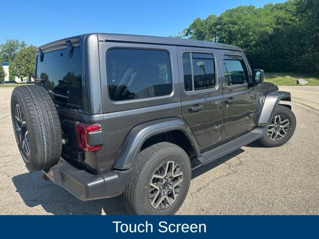Used 2025 Jeep Wrangler Sahara SUV