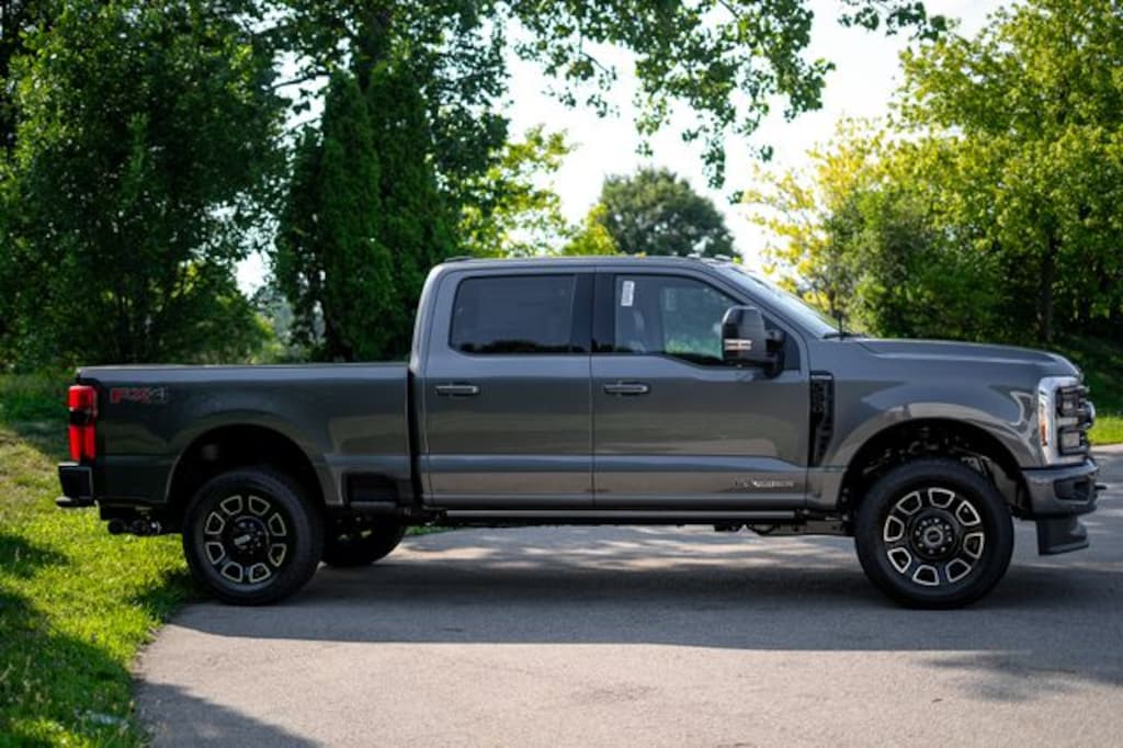 New 2026 Ford F-250SD Platinum Truck Crew Cab