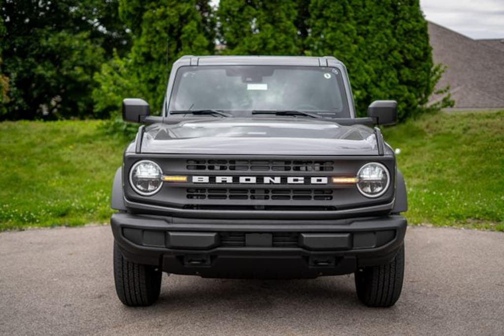 New 2026 Ford Bronco Base SUV