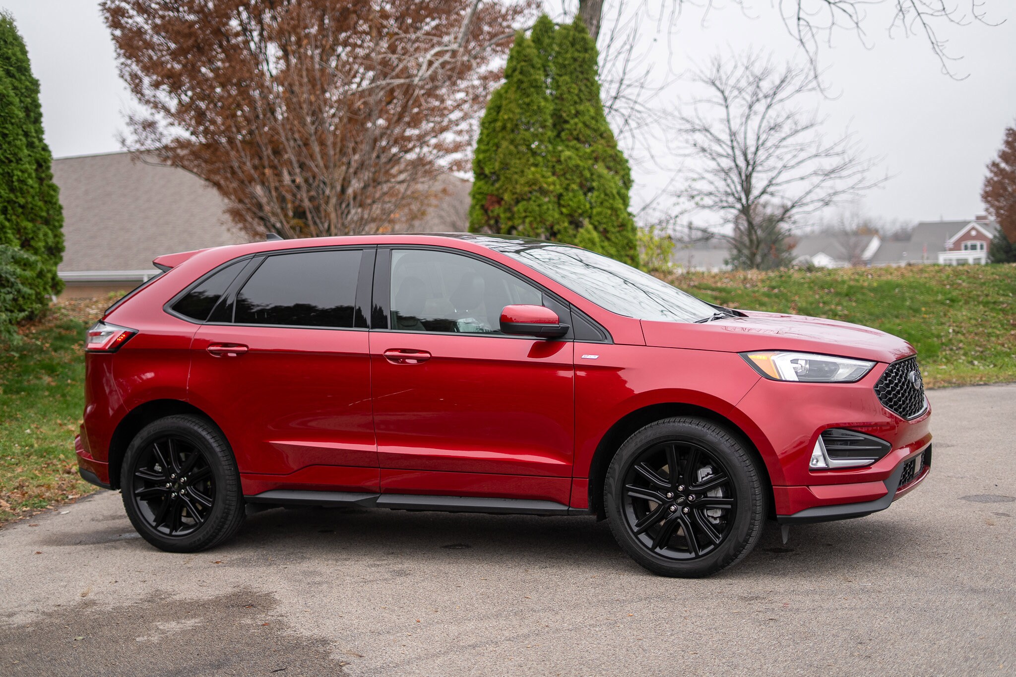 2024 Ford Edge ST photo 4