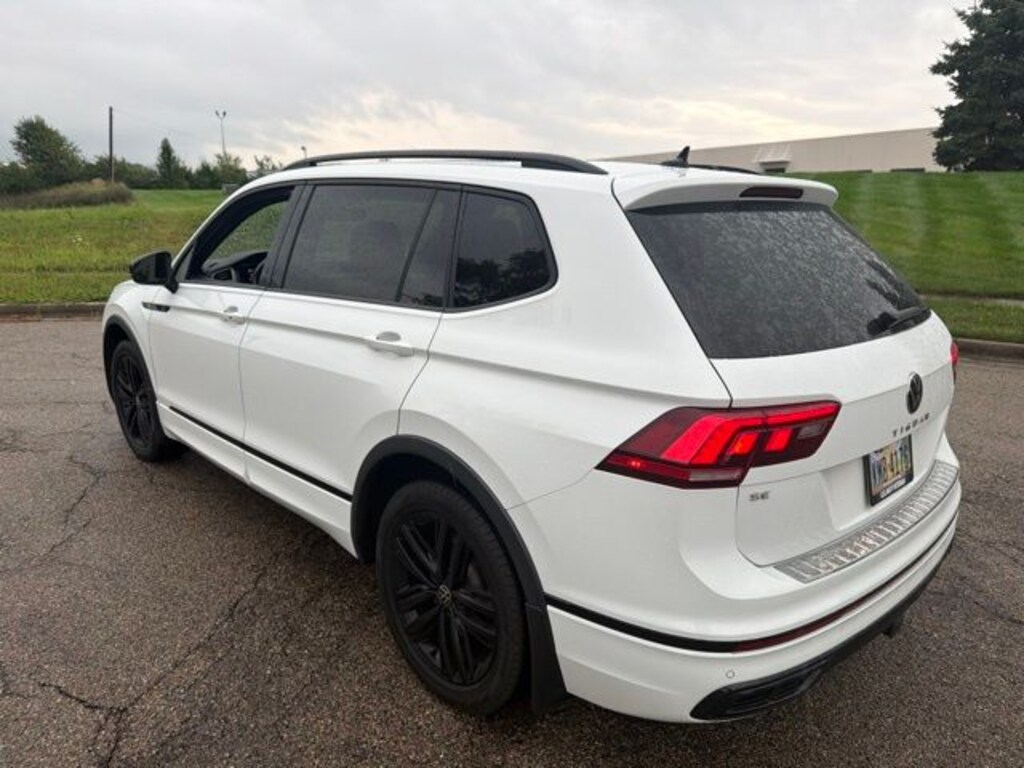 Used 2022 Volkswagen Tiguan 2.0T SE R-Line Black SUV
