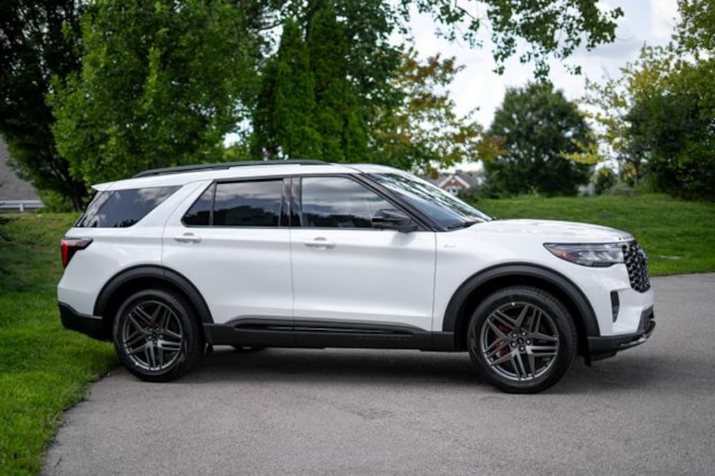 New 2026 Ford Explorer ST-Line SUV