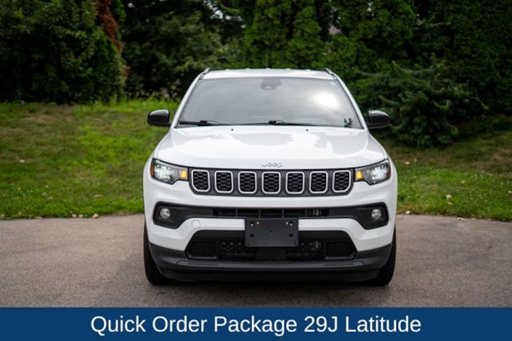 Used 2024 Jeep Compass Latitude SUV