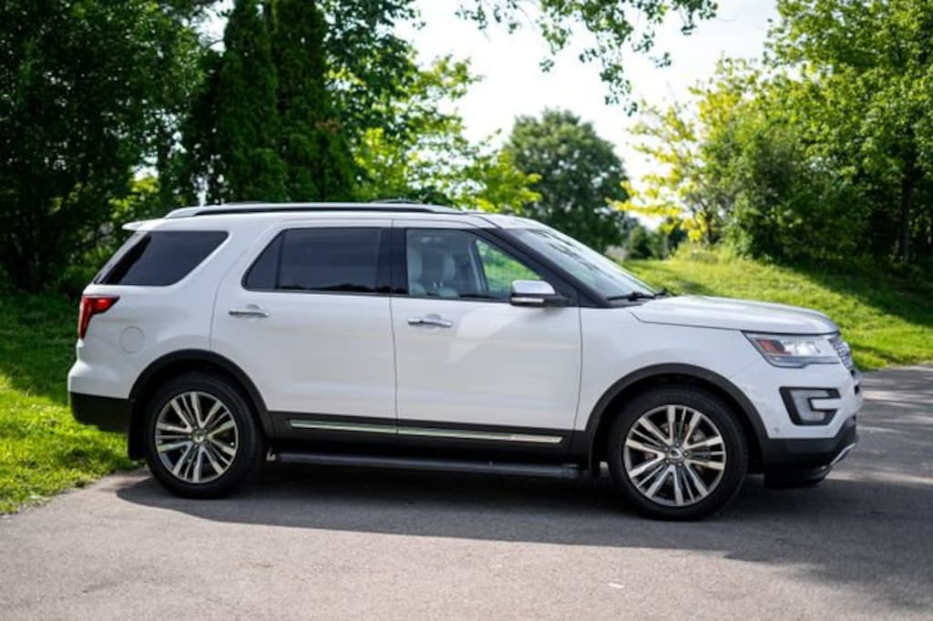 Used 2017 Ford Explorer Platinum SUV