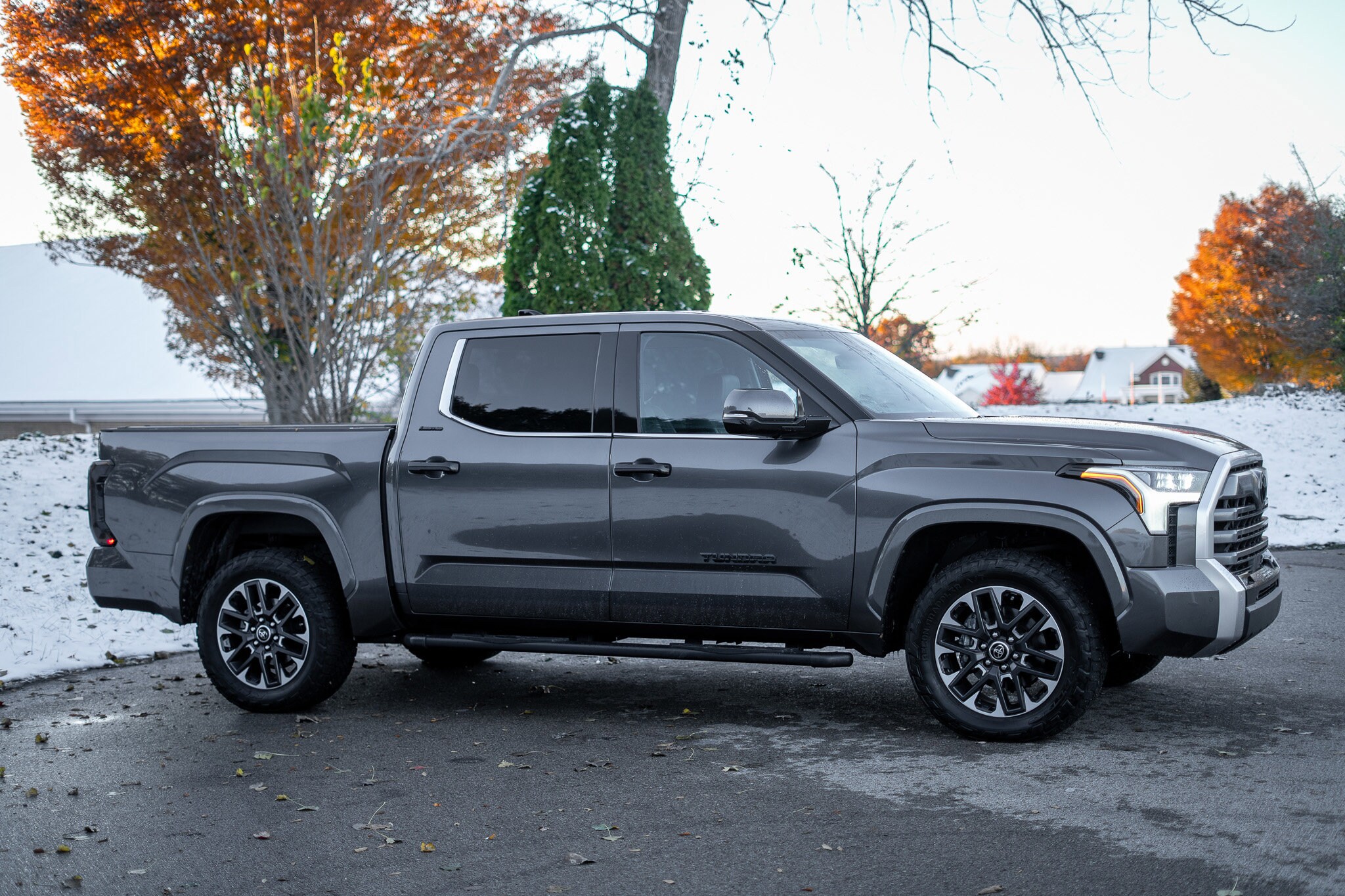 2023 Toyota Tundra Limited CrewMax photo 4