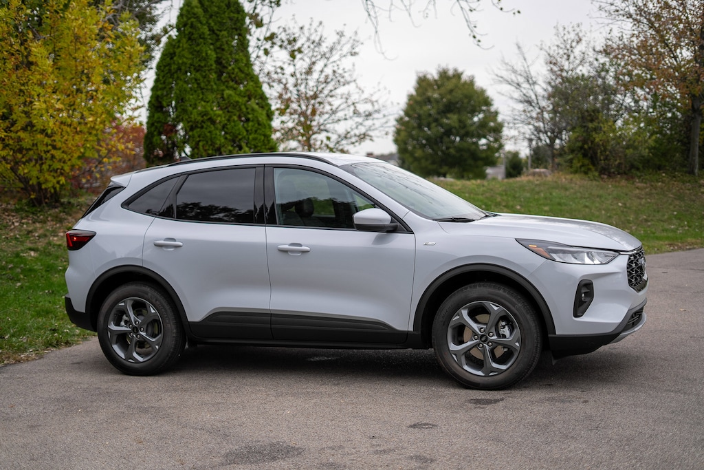 New 2025 Ford Escape ST-Line Select SUV
