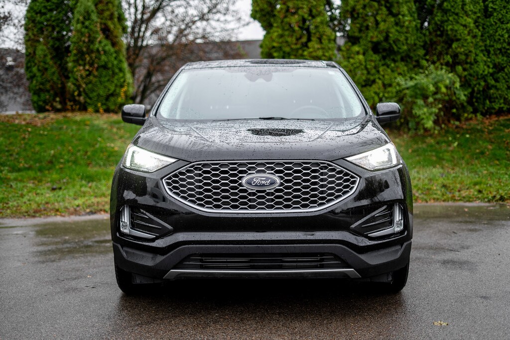 Used 2024 Ford Edge SUV