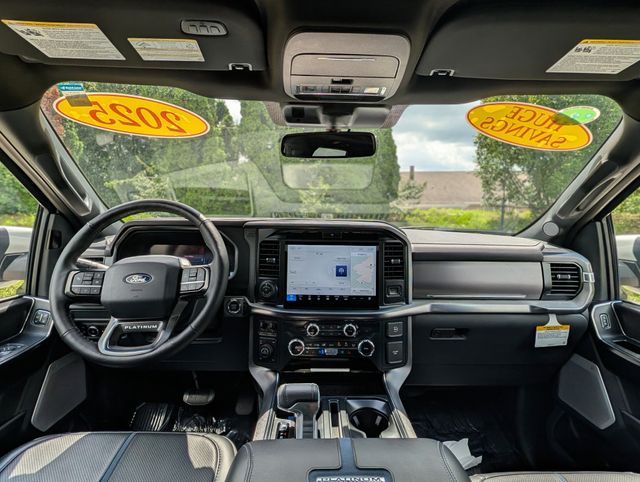 2025 Ford F-150 Platinum - Photo 11