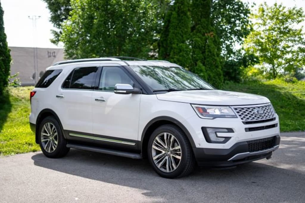 Used 2017 Ford Explorer Platinum SUV